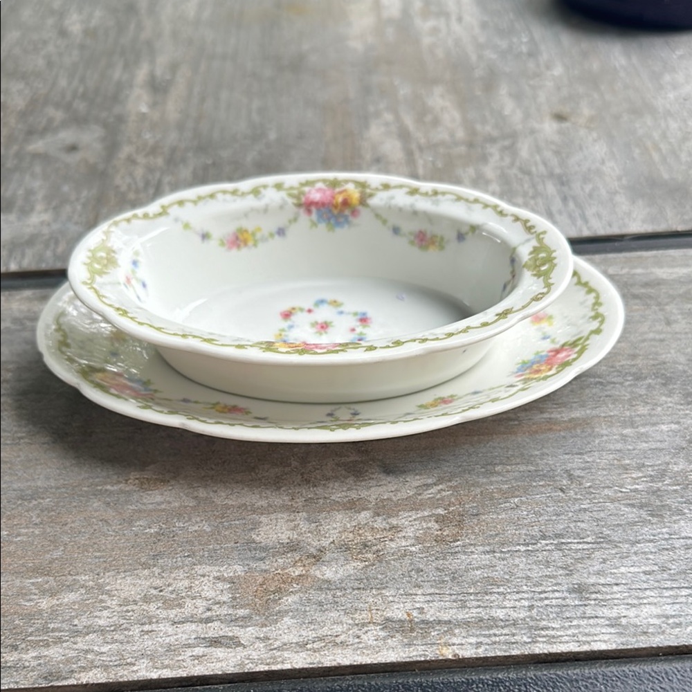 Set of 4. Floral Porcelain Custard set of 4 with under plate.